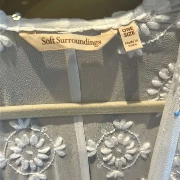 Soft Surroundings White Floral Embroidered Cover Up - Picture 2 of 6